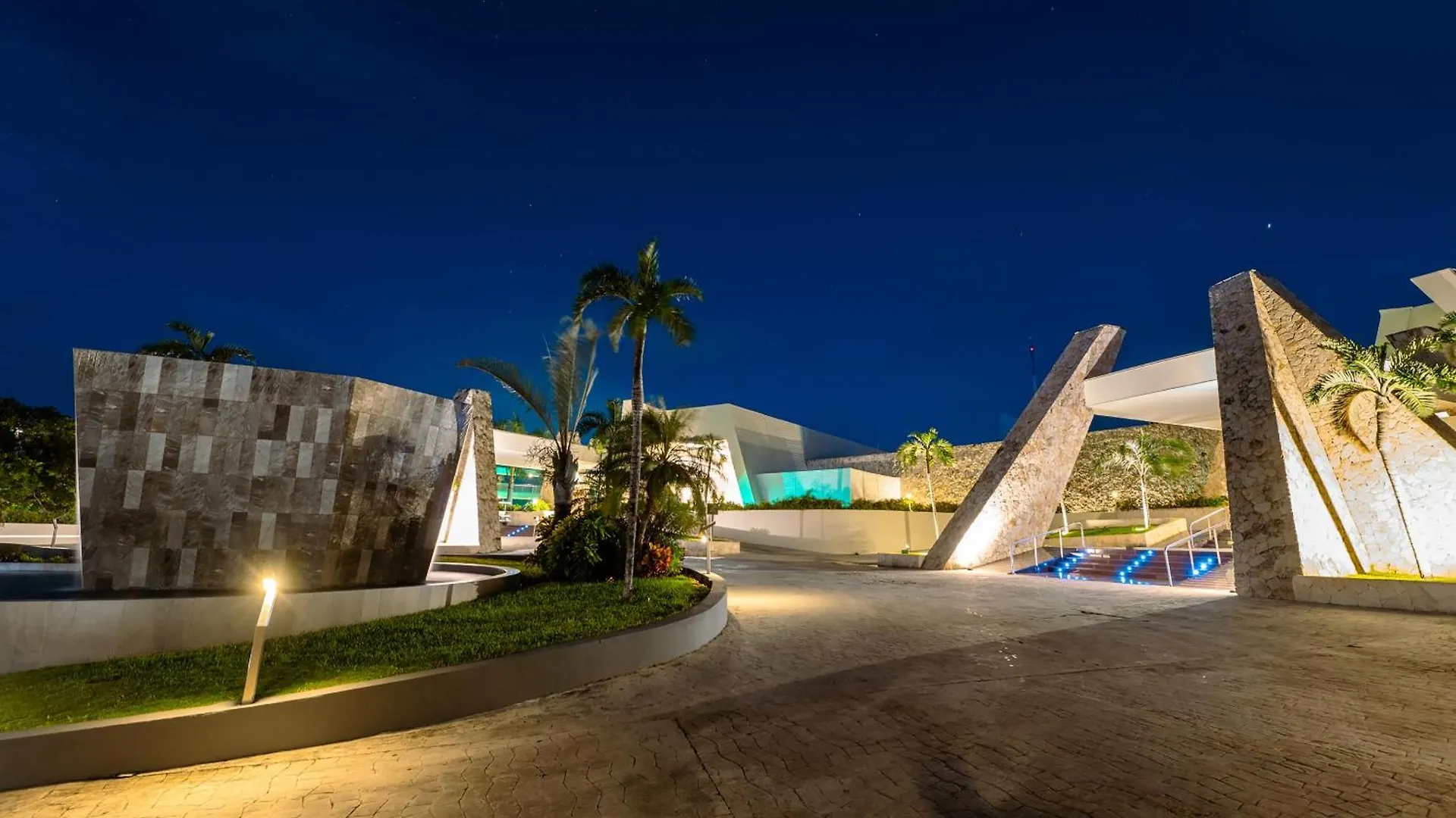 Grand Sirenis Riviera Maya Resort & Spa All Inclusive Akumal Mexico